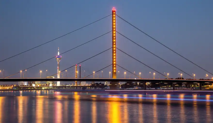 Trilux oberkasslerbridge